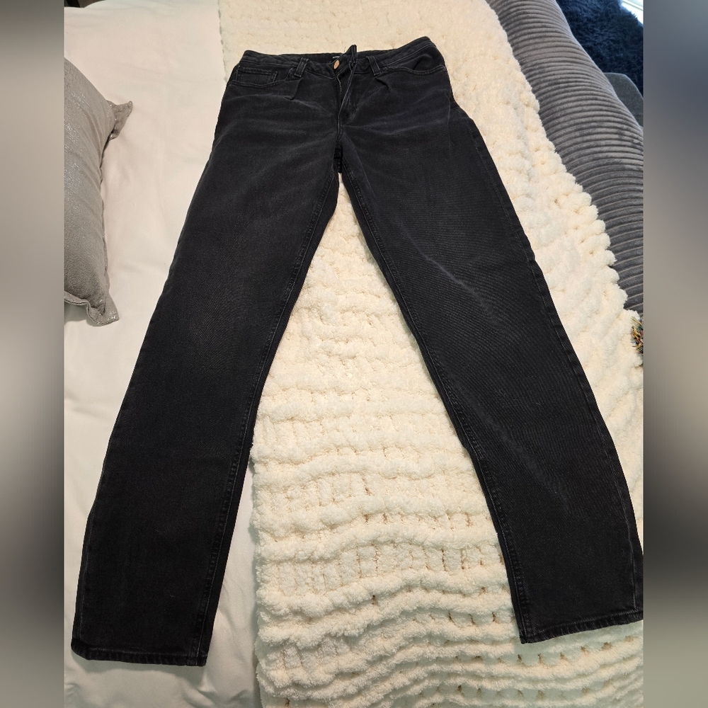 EXPRESS Relaxed Tapered Mid Rise Black Women's Jeans SIZE 6R
